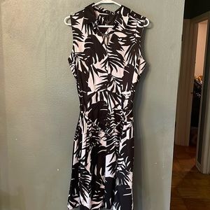Women’s Talbots Sleeveless Button front 98% cotton floral dress black & white